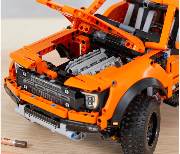 LEGO Technic™ 42126 Ford® F-150 Raptor - 1026669 - zdjęcie 3